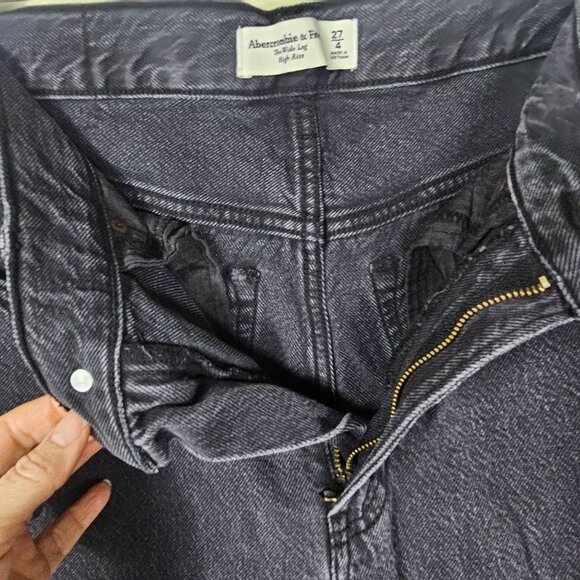 Abercrombie & Fitch The Wide Leg High Rise Jeans 27 Washed Black Casual Relaxed - Picture 3 of 9